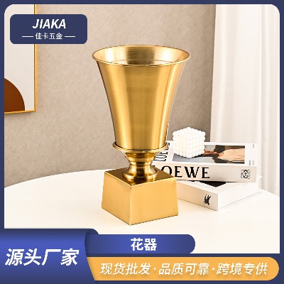 欧式金属插花花器铁艺婚礼桌面摆件酒店民宿装饰简约花器装饰品