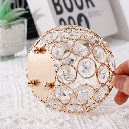 Cross border exclusive crystal candle cups, Nordic hollow candle cups, wedding props, gold iron ornaments, aromatherapy candle cups